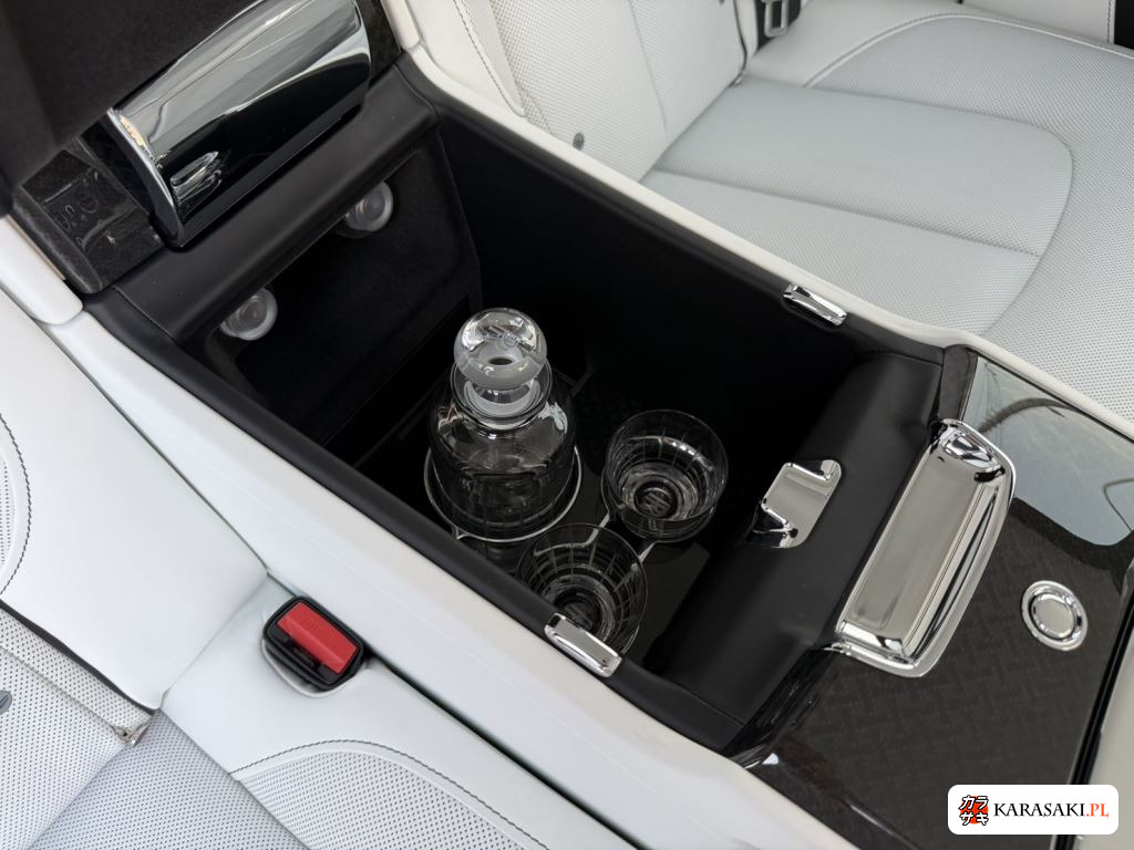 2026 Rolls-Royce Cullinan 4WD Black Badge 12