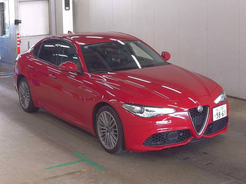 Alfa Romeo Giulia 2018 z aukcji japońskiej