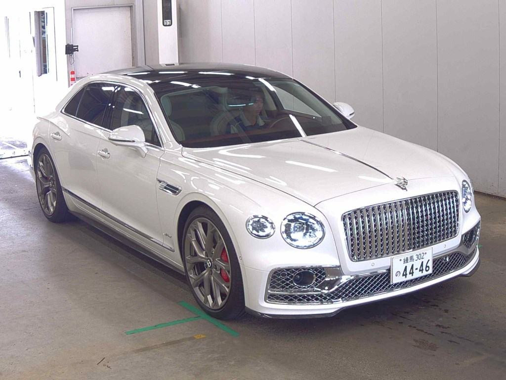 Bentley Flying Spur 2023 z aukcji japońskiej