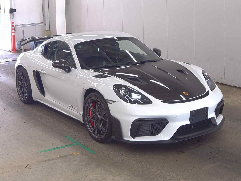Porsche 718 Cayman 2023 z aukcji japońskiej