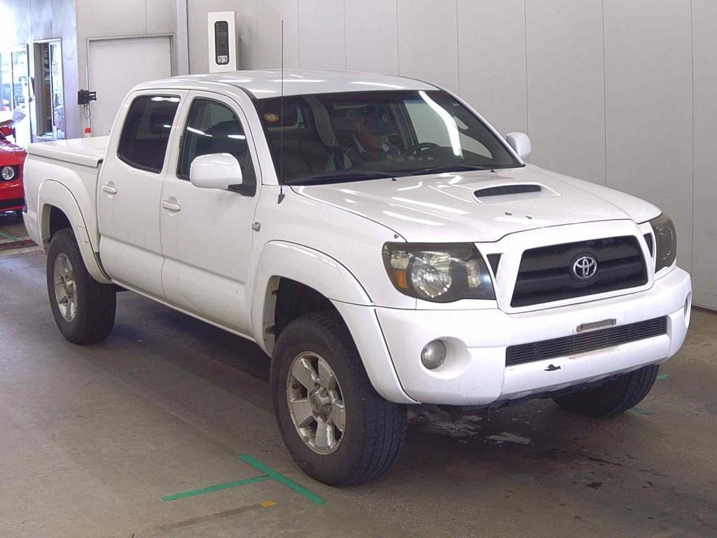 America Toyota Tacoma 2013 z aukcji japońskiej