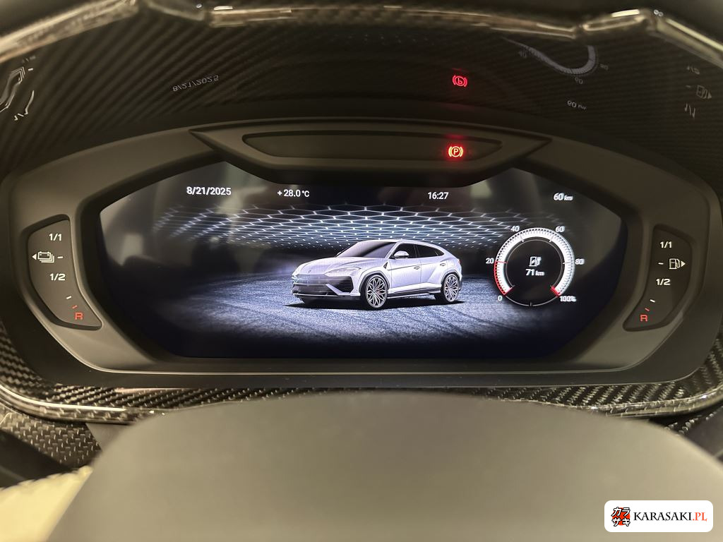 2025 Lamborghini Urus 4WD 7