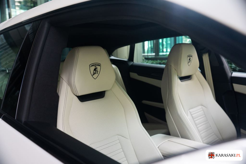 2025 Lamborghini Urus 4WD 11