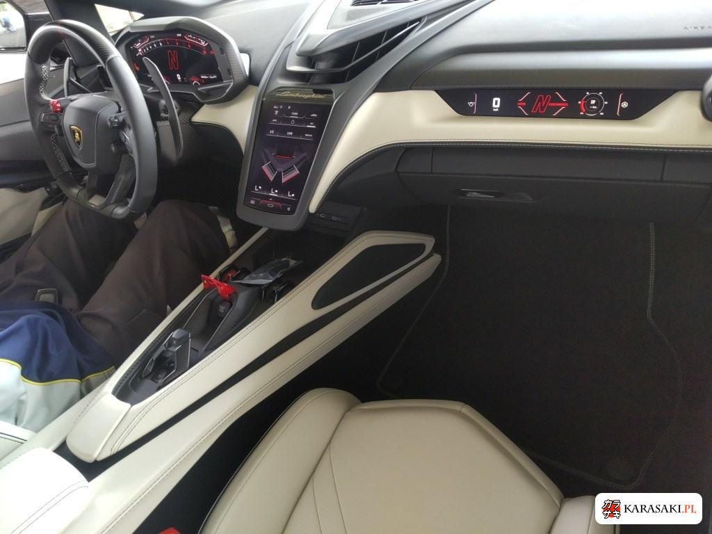 2025 Lamborghini Revuelto 4WD Base Graed 5