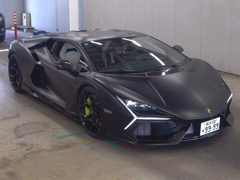 Lamborghini Revuelto 2025 z aukcji japońskiej