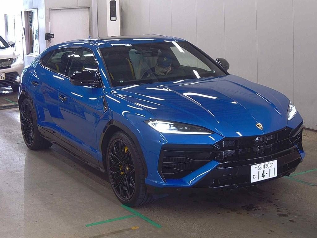 Lamborghini Urus 2025 z aukcji japońskiej