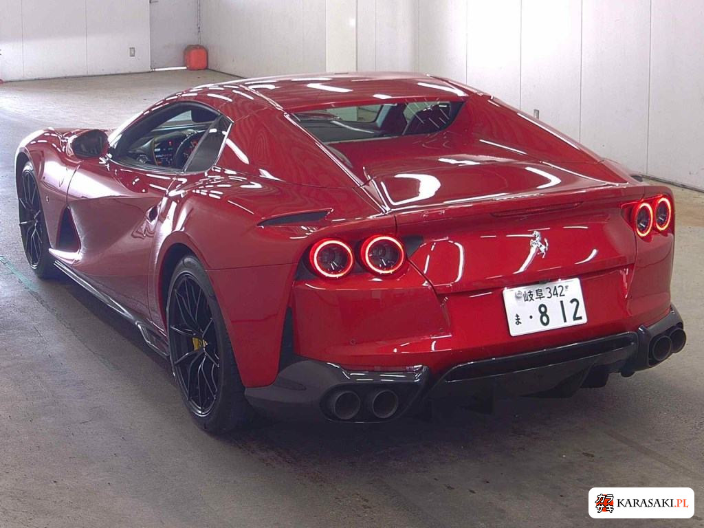 2022 Ferrari 812 GTS 2