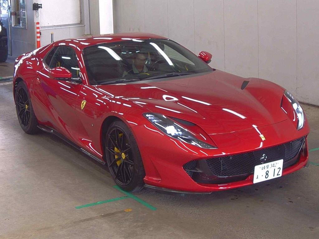 Ferrari 812 GTS 2022 z aukcji japońskiej