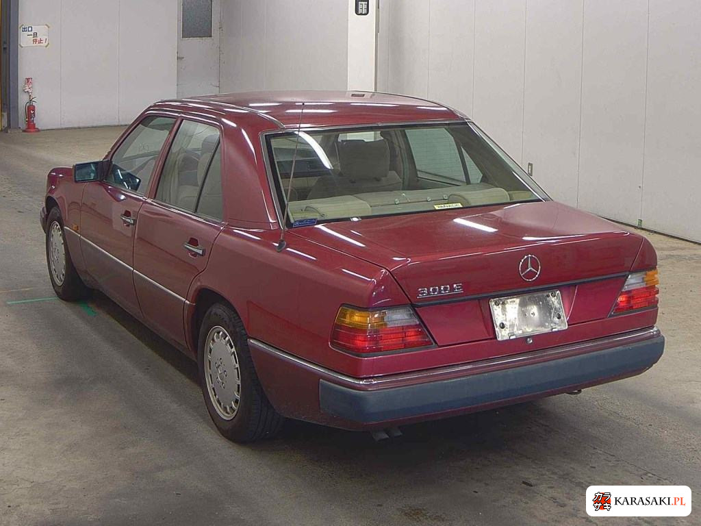 1990 Mercedes-Benz Medium Class 4D 300E 2