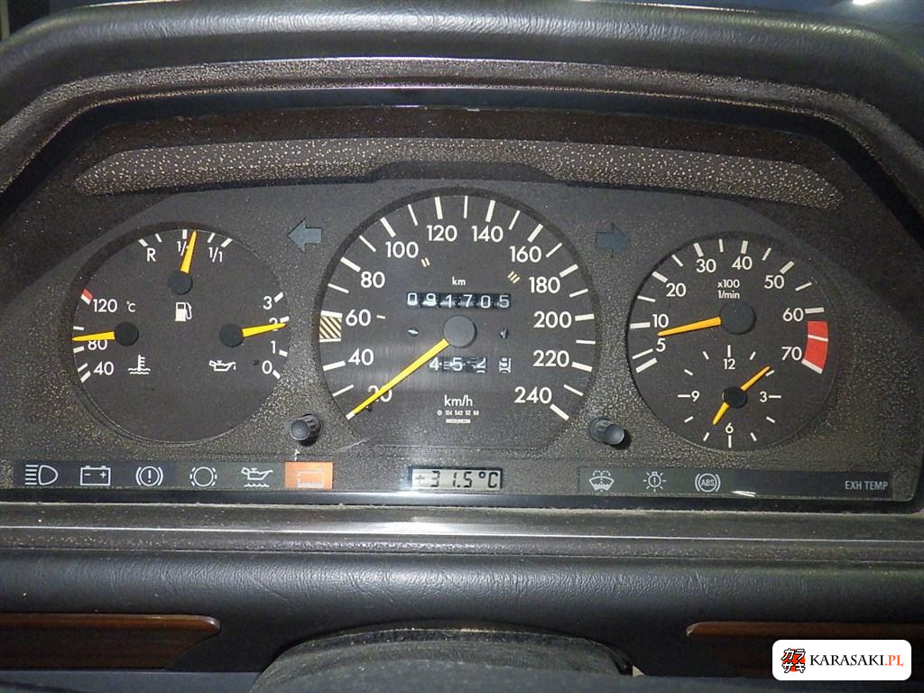 1990 Mercedes-Benz Medium Class 4D 300E 6