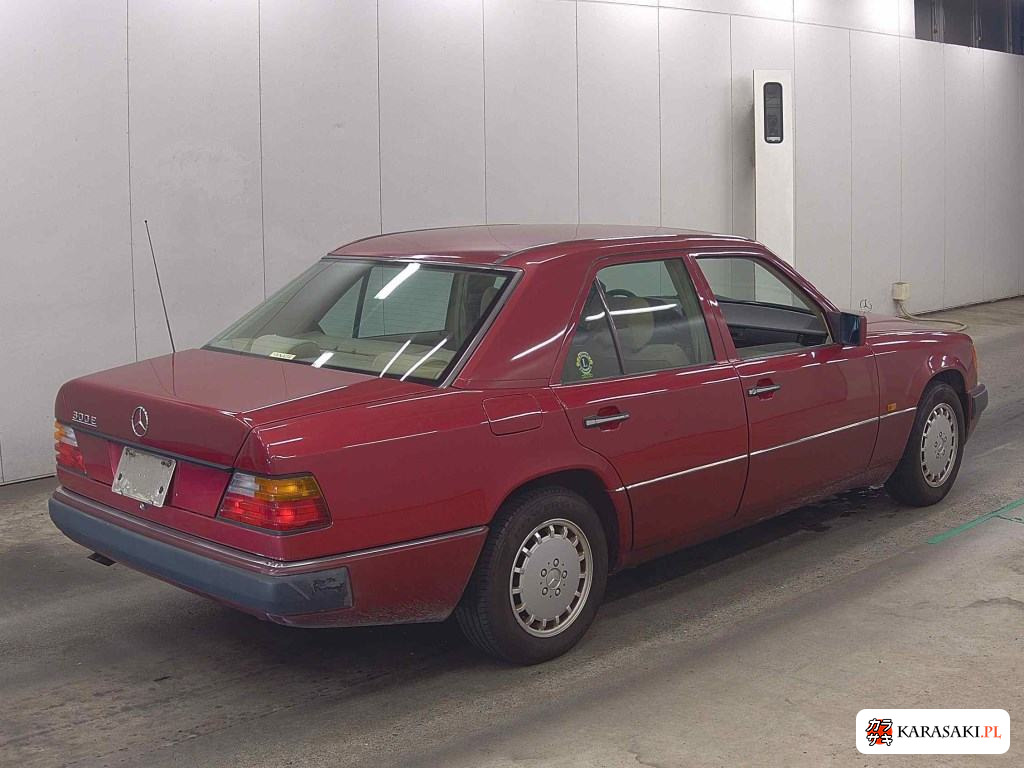 1990 Mercedes-Benz Medium Class 4D 300E 4