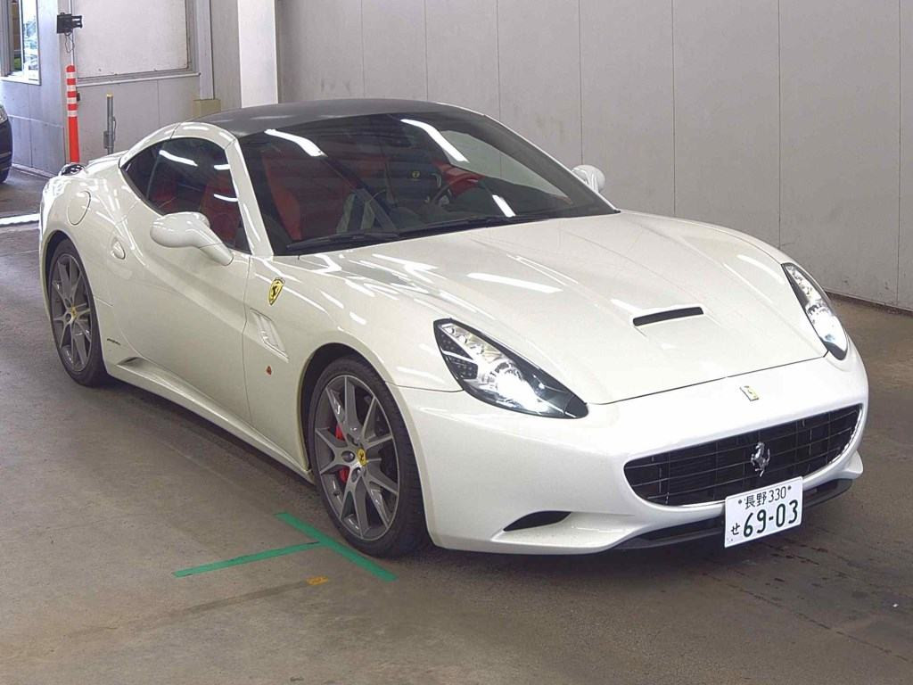 Ferrari California 2009 z aukcji japońskiej