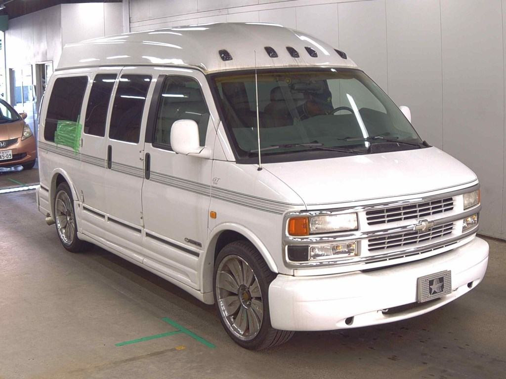 Chevrolet Express 1997 z aukcji japońskiej
