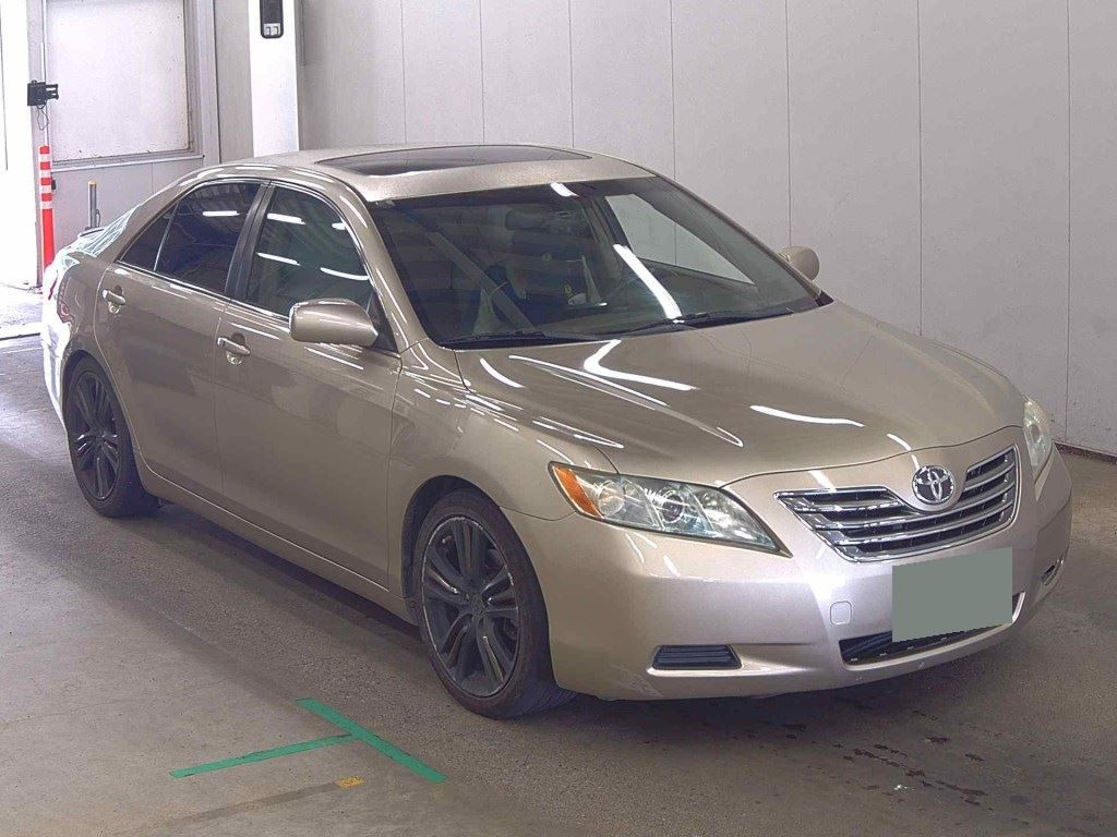 America Toyota Camry Hybrid 2015 z aukcji japońskiej