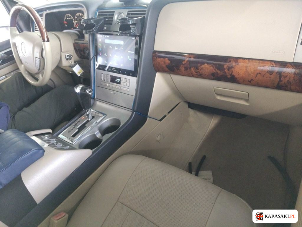 2013 Lincoln Navigator 4WD Base Grade 5