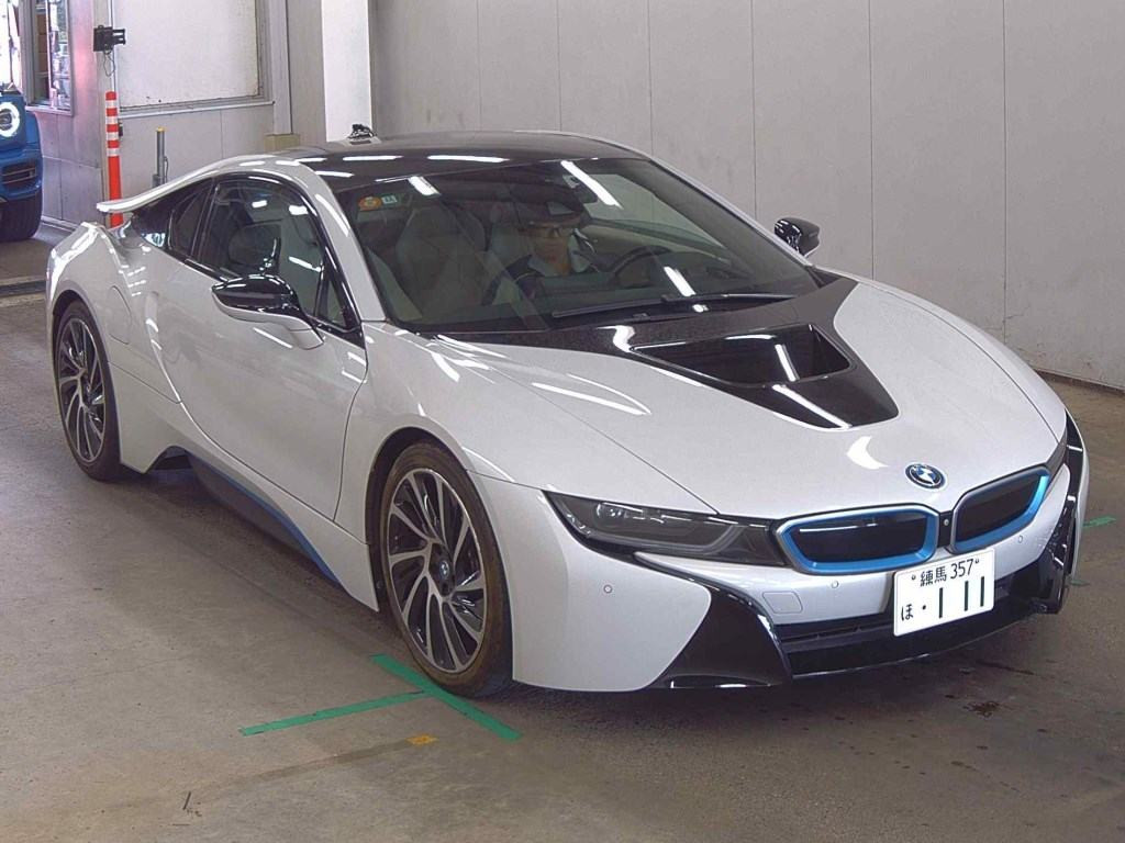 BMW I8 2014 z aukcji japońskiej