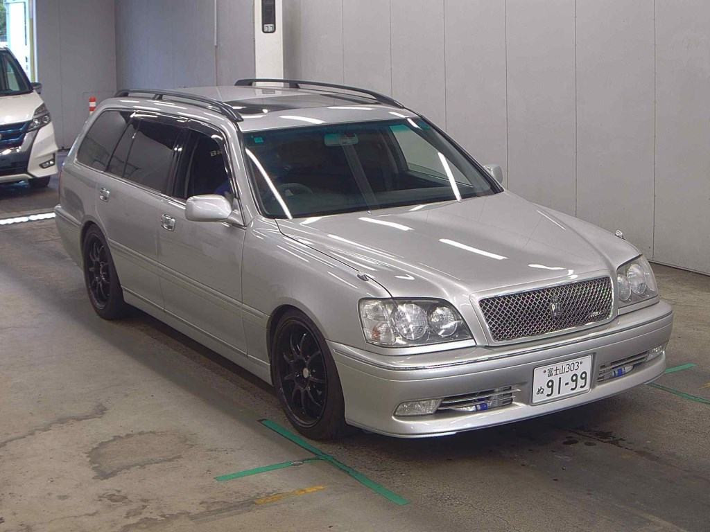 Toyota Crown Estate 2003 z aukcji japońskiej
