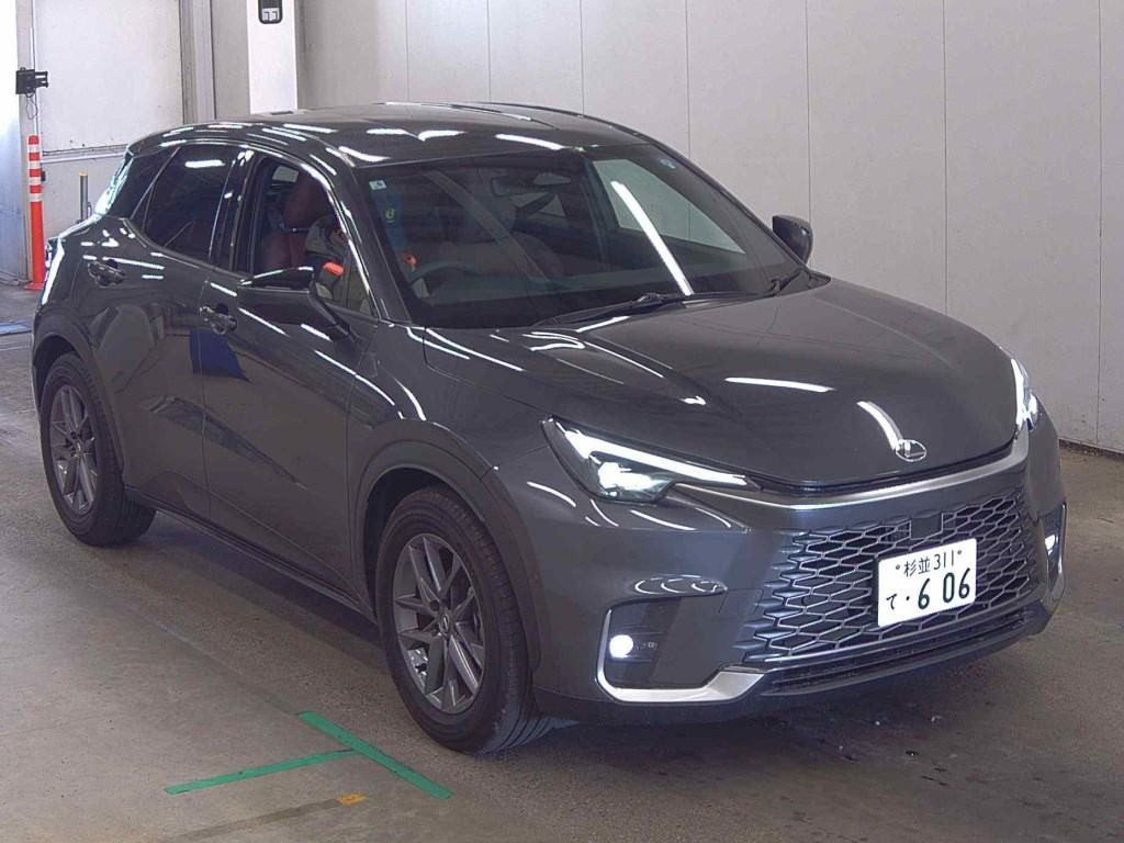 Lexus LBX 2025 z aukcji japońskiej