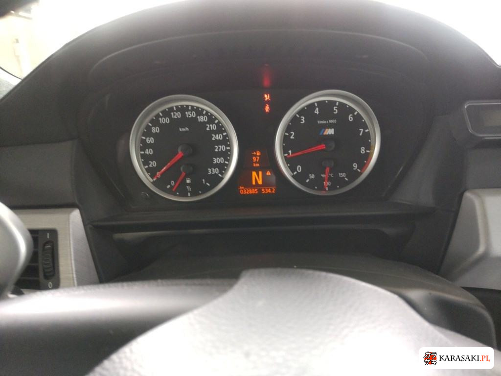 2005 BMW M5 4D 6