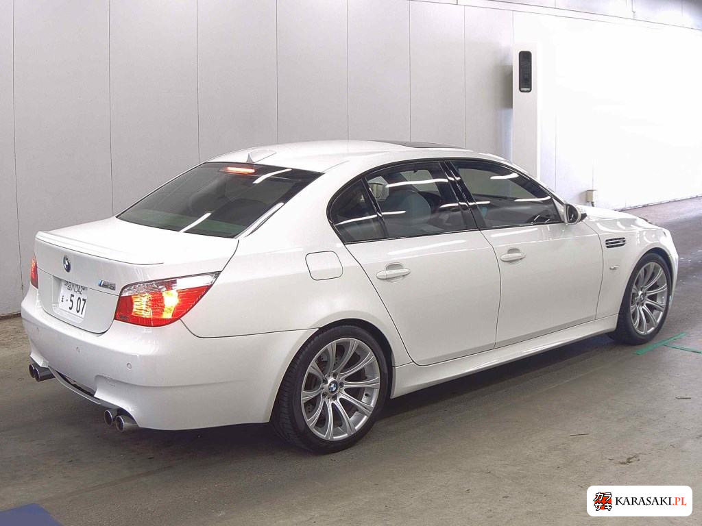 2005 BMW M5 4D 4