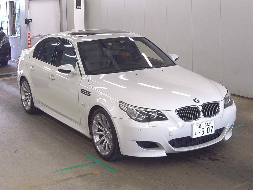 BMW M5 2005 z aukcji japońskiej