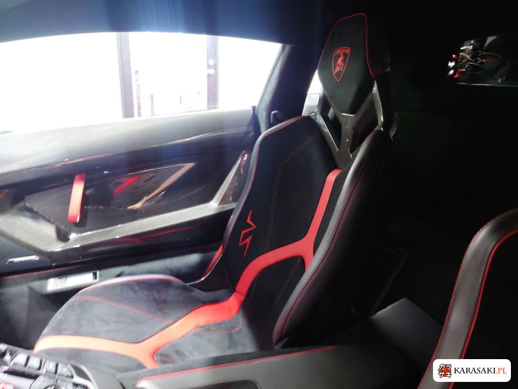 Lamborghini Aventador 2015 z aukcji japońskiej