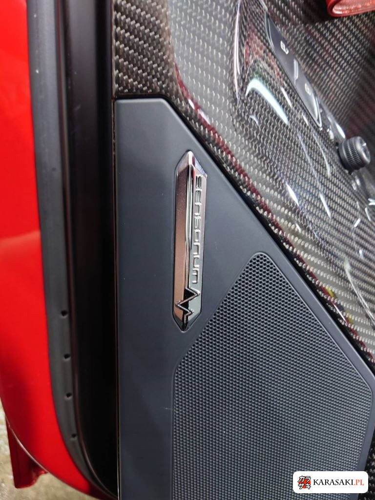 Lamborghini Aventador 2015 z aukcji japońskiej