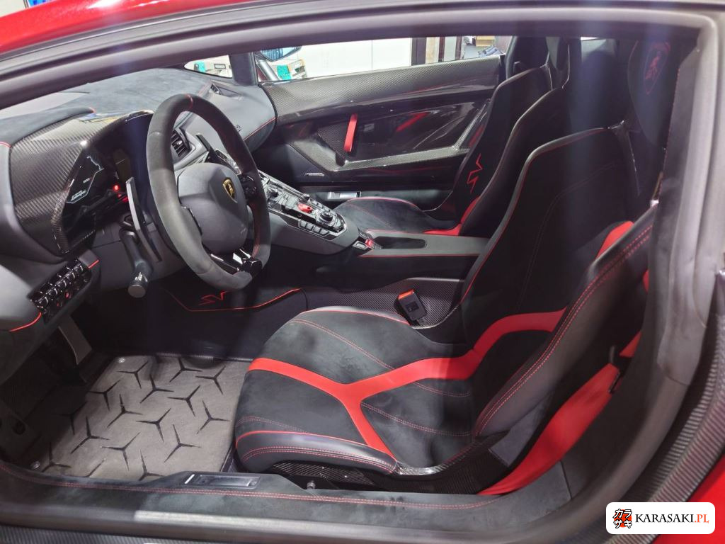 Lamborghini Aventador 2015 z aukcji japońskiej