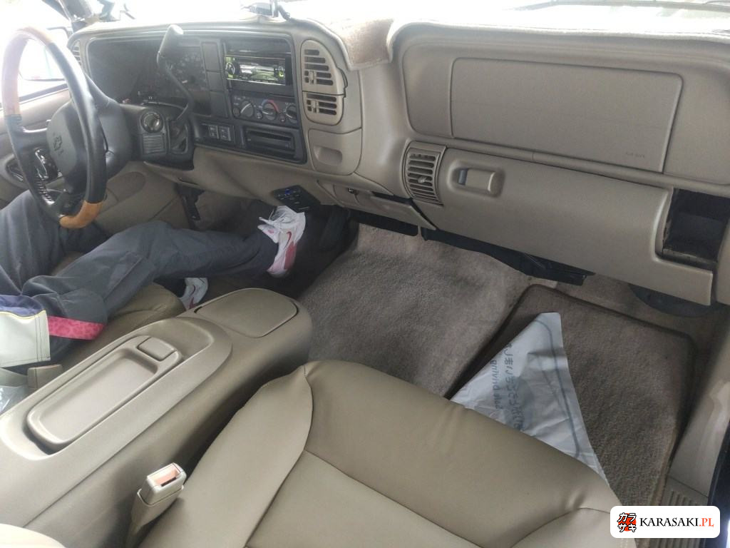 Chevrolet Suburban 2005 z aukcji japońskiej