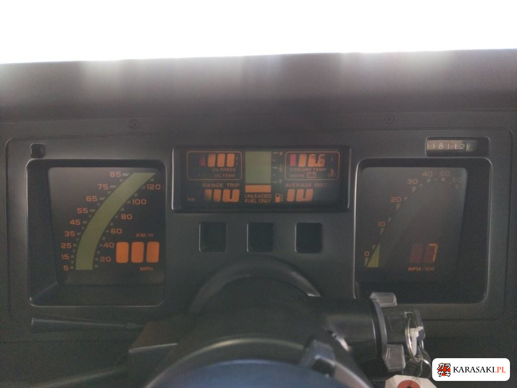 Chevrolet Corvette 1989 z aukcji japońskiej