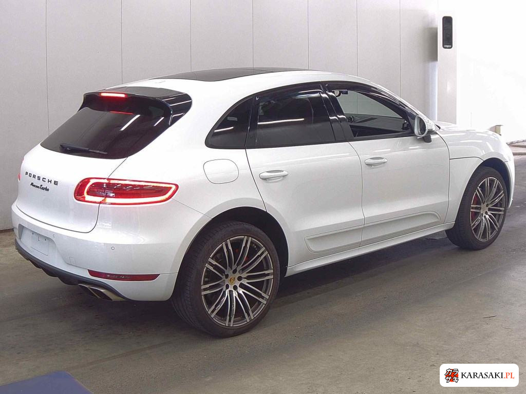2015 Porsche Macan 4WD Turbo 4