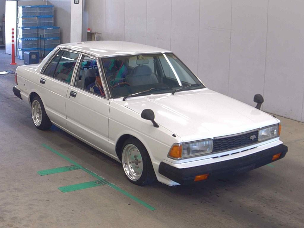 Nissan Datsun Bluebird 1982 z aukcji japońskiej