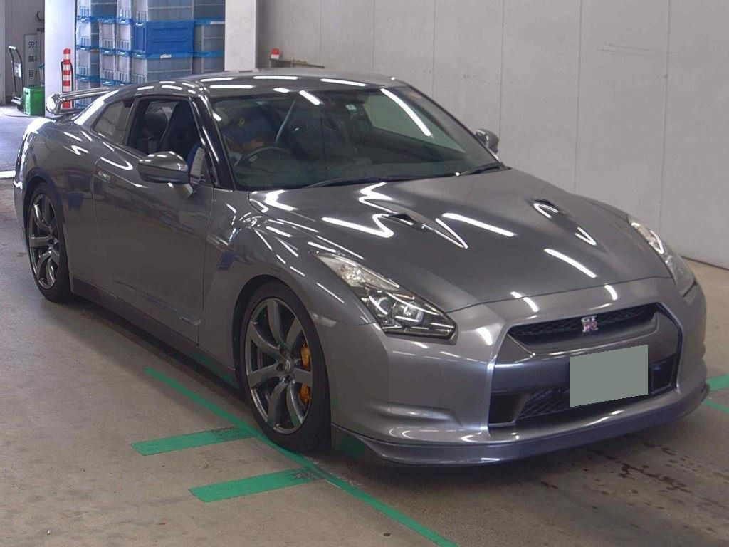 Nissan GT-R 2008 z aukcji japońskiej