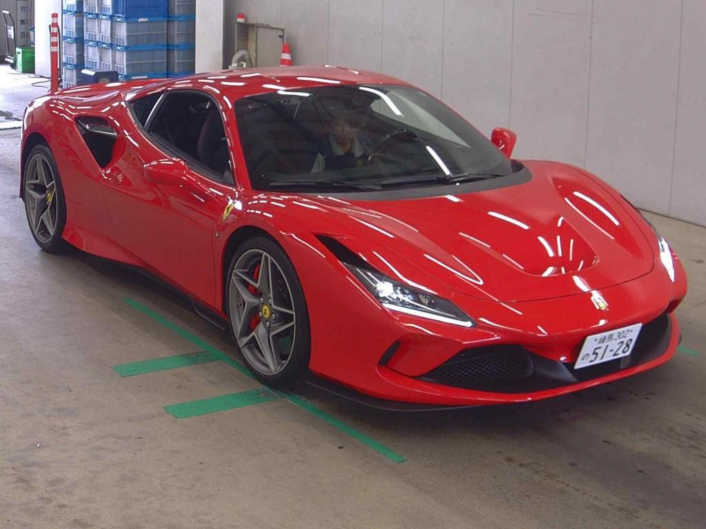 Ferrari F8 Tributo 2021 z aukcji japońskiej