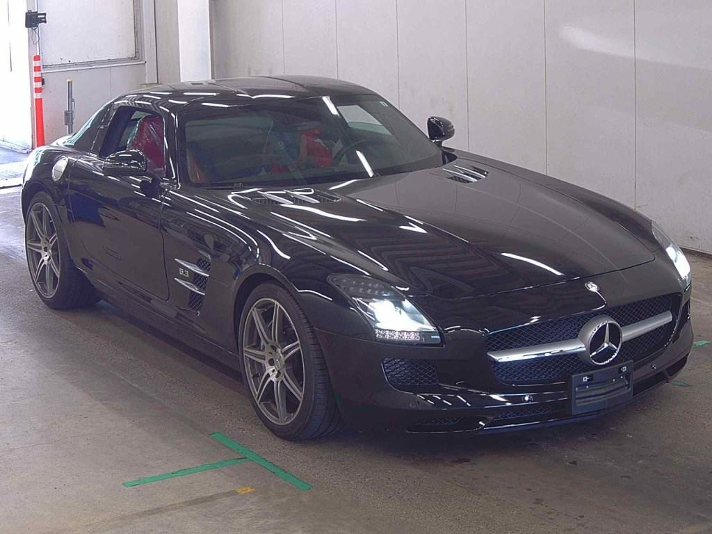 Mercedes-Benz SLS AMG 2010 z aukcji japońskiej