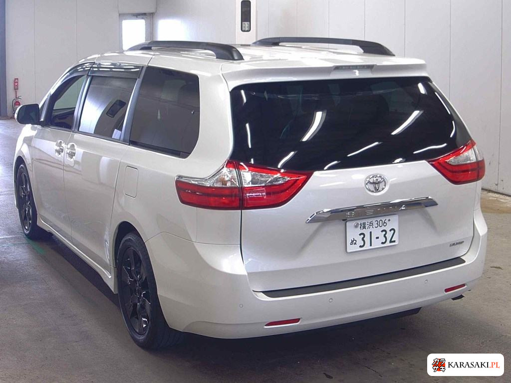 America Toyota Sienna 2018 z aukcji japońskiej