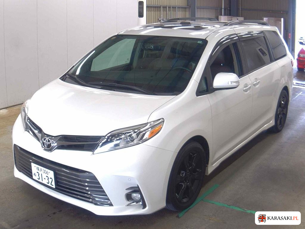 America Toyota Sienna 2018 z aukcji japońskiej
