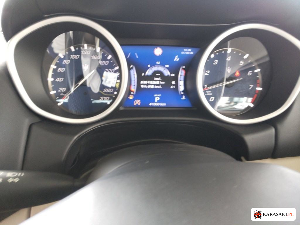 Maserati Ghibli 2017 z aukcji japońskiej