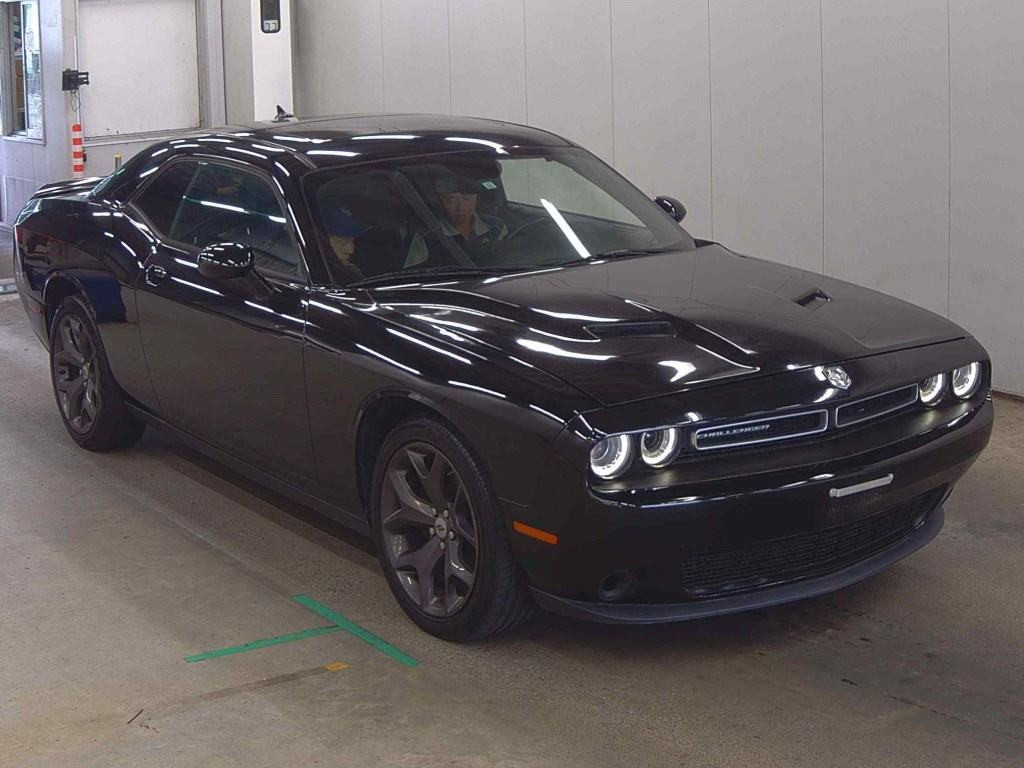 Dodge Challenger 2021 z aukcji japońskiej