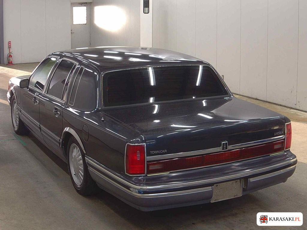 1994 Lincoln Towncar Base Grade 2