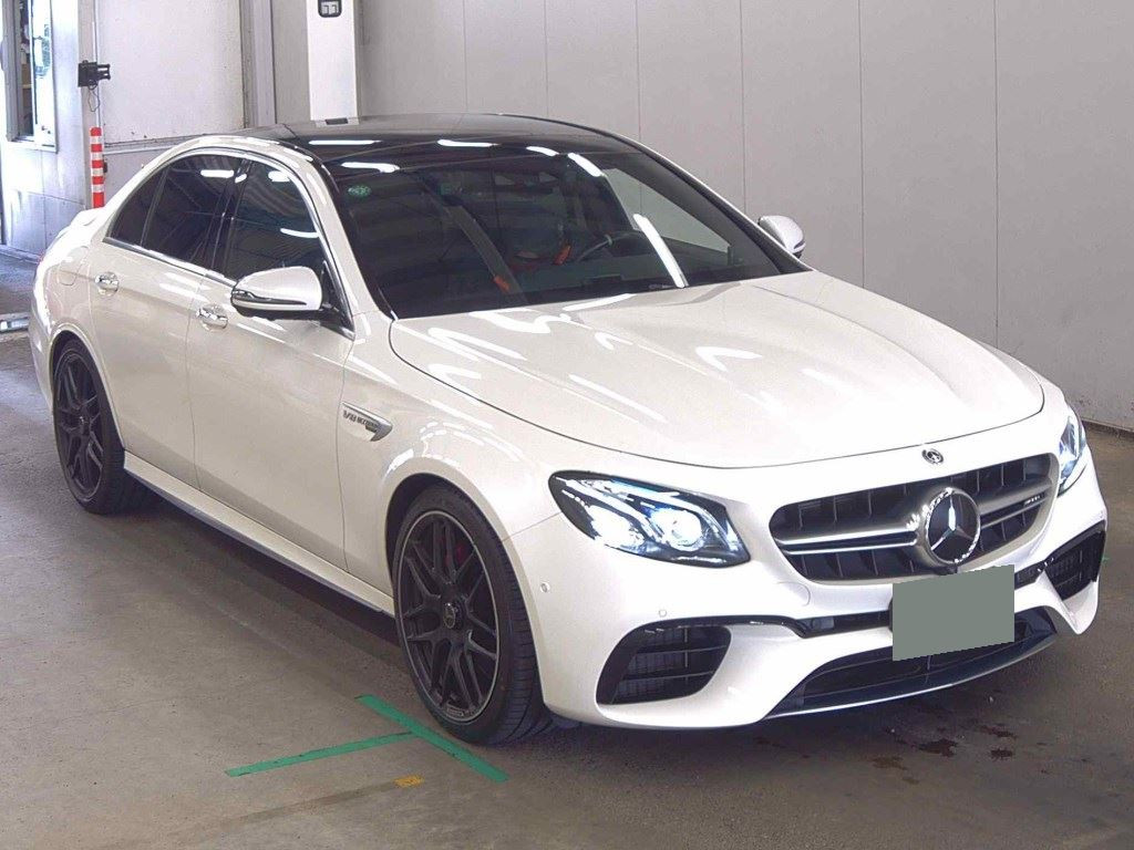 Mercedes-AMG E-Class 2017 z aukcji japońskiej