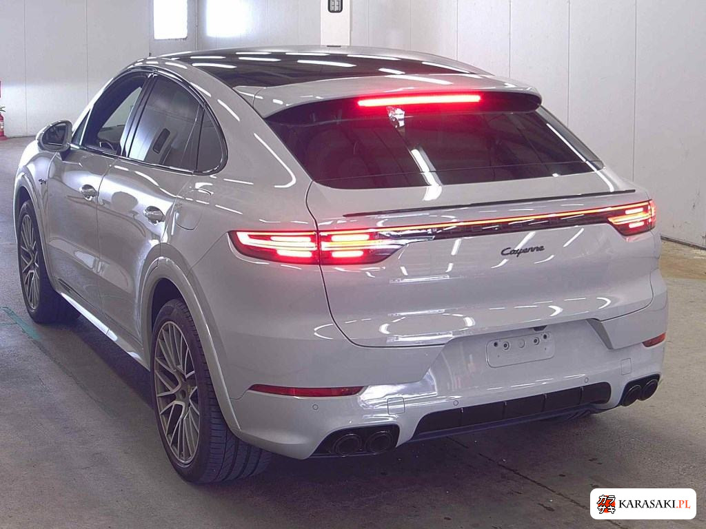 2023 Porsche Cayenne Coupe 4WD E-Hybrid Platinum Edition 2