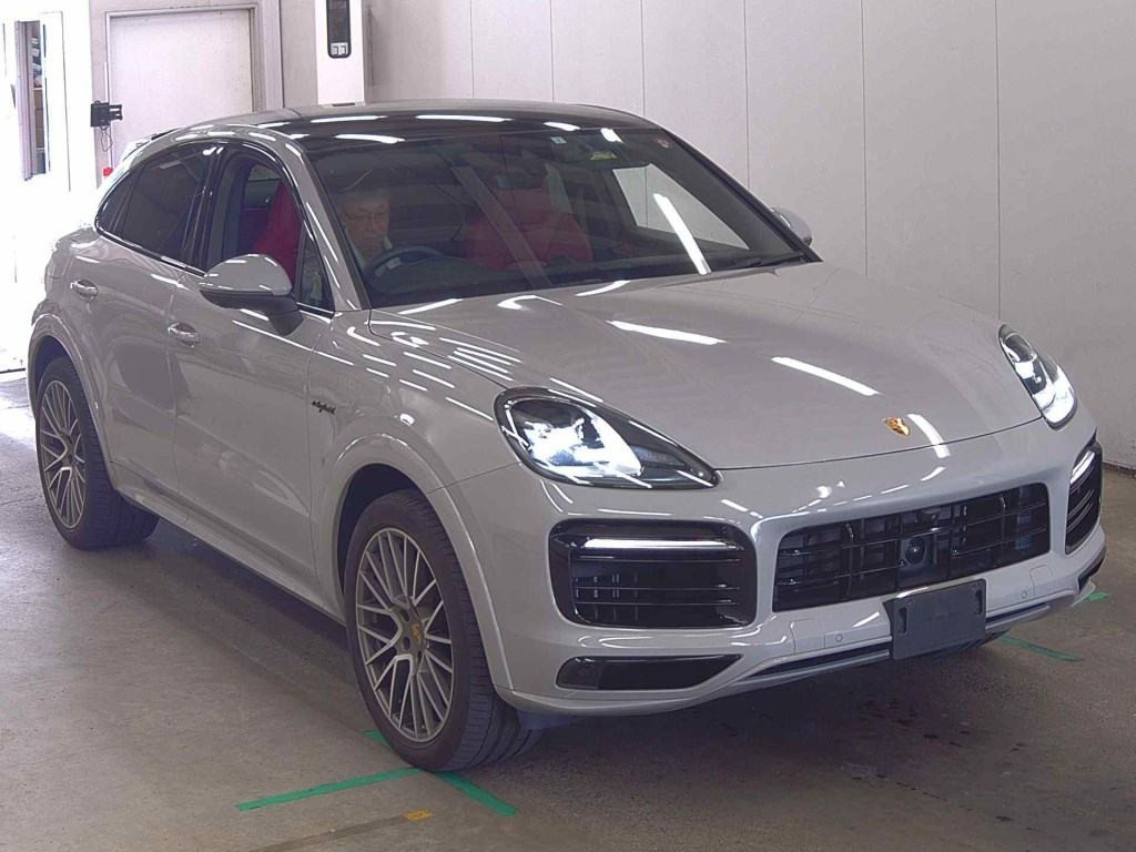 Porsche Cayenne Coupe 2023 z aukcji japońskiej