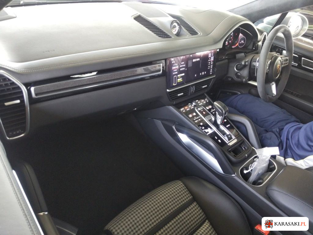 2020 Porsche Cayenne Coupe 4WD Turbo S E-Hybrid 5