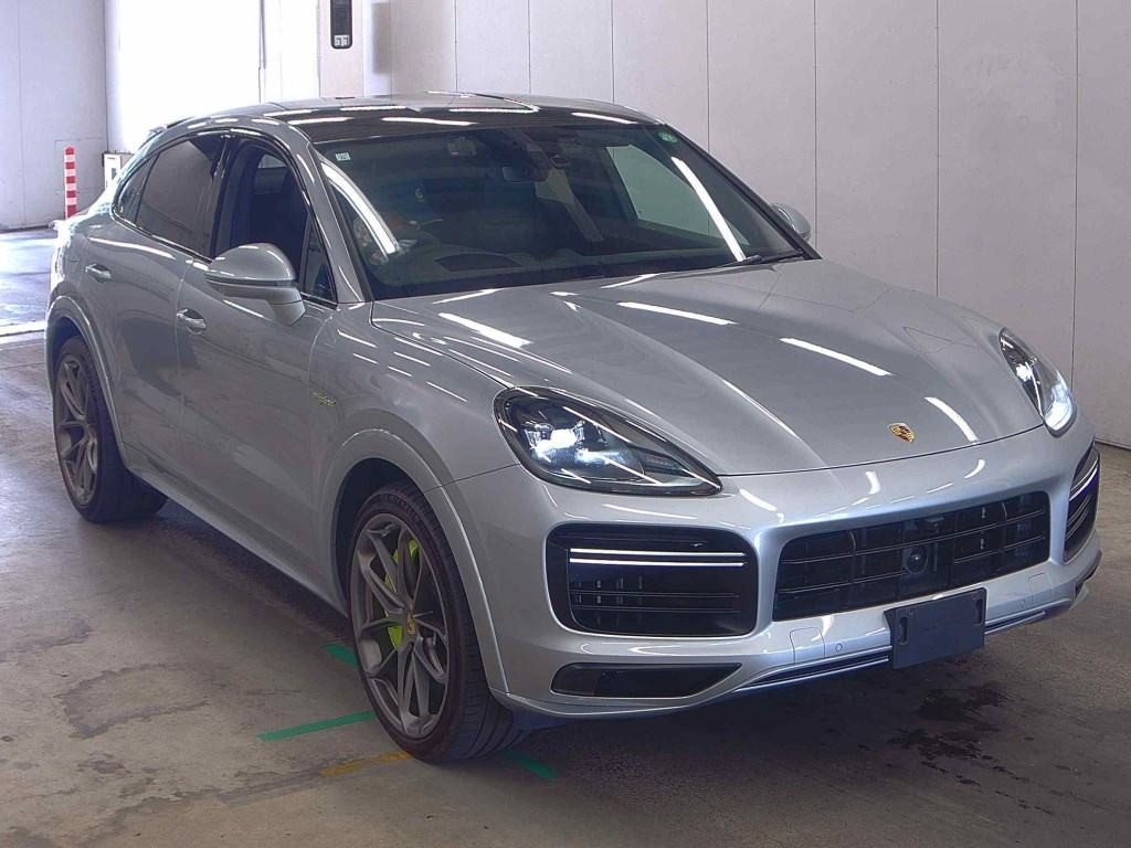 Porsche Cayenne Coupe 2020 z aukcji japońskiej