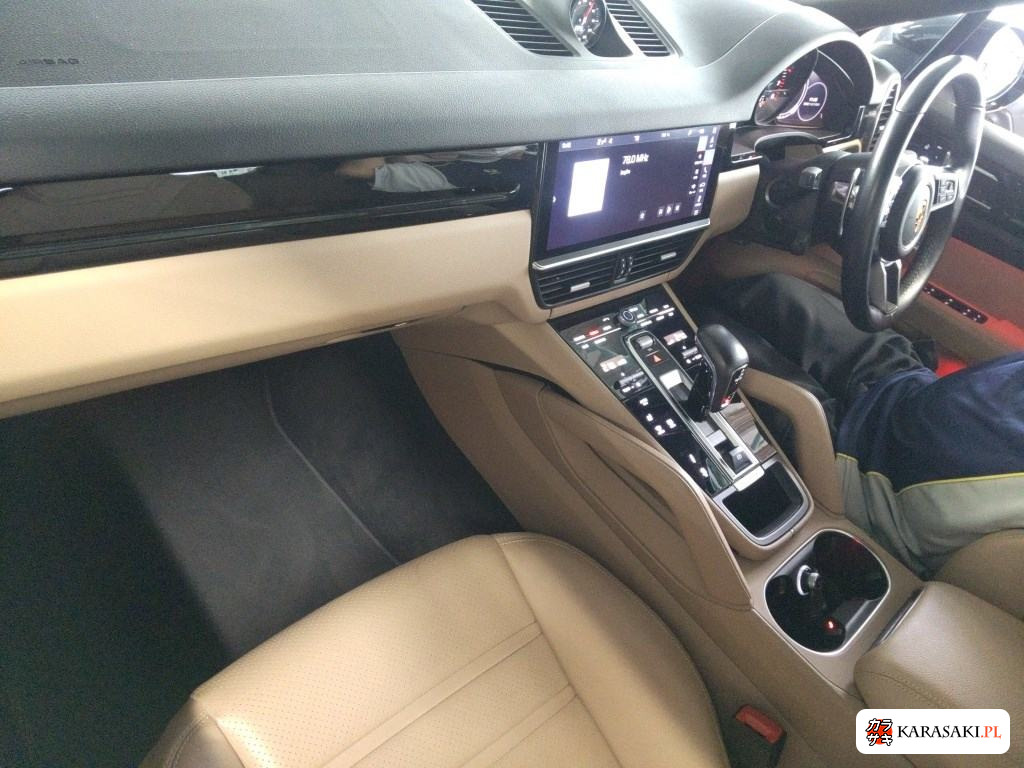 2020 Porsche Cayenne Coupe 4WD 5
