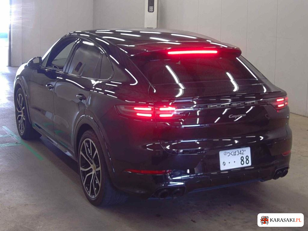 2023 Porsche Cayenne Coupe 4WD Platinum Edition 2