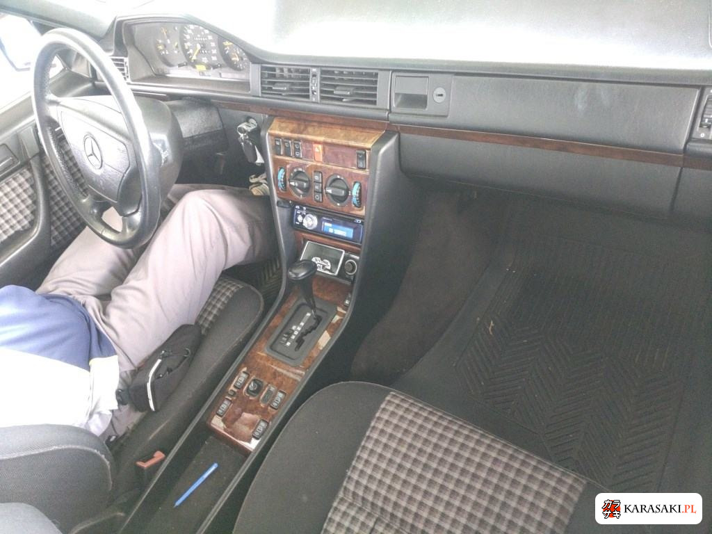 1993 Mercedes-Benz E-Class Stationwagon E320 5