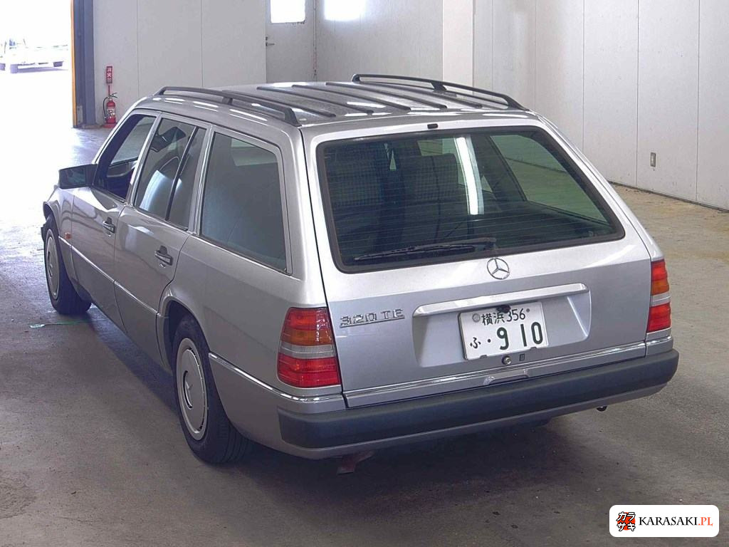1993 Mercedes-Benz E-Class Stationwagon E320 2