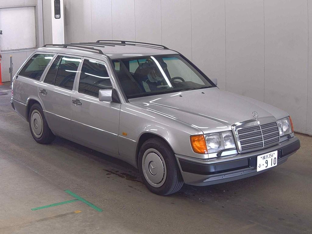 Mercedes-Benz E-Class Stationwagon 1993 z aukcji japońskiej
